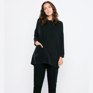 Elizabeth Suzann long sleeve Harper tunic OSM